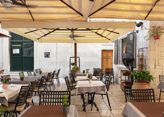 Aborda לינה וארוחת בוקר